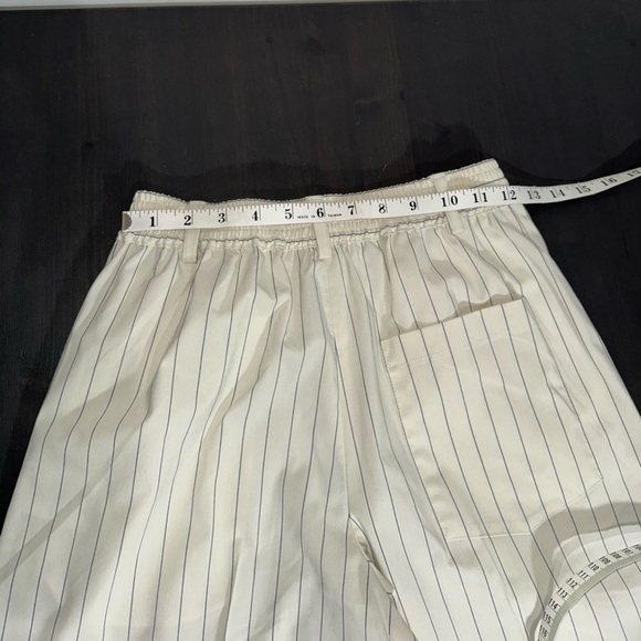 BAUM UND PFERDGARTEN Nyeva Shorts - Picture 8 of 12